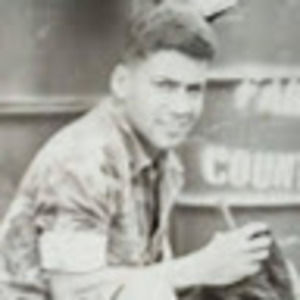 Meet your Posher, Ernesto